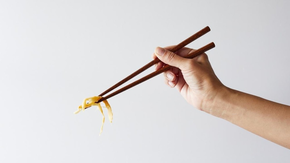Disposable Bamboo Chopsticks, 9″ Sleeved and Separated, UV Treated