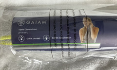GAIAM Microfiber Yoga Hand Towel 20″x30″ Quick-Drying & Super Absorbent Gray