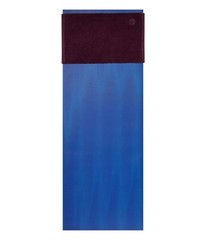 Manduka eQua Hot Hand Towel – 16″ Double-Knit Microfiber x 26.5″, Acai