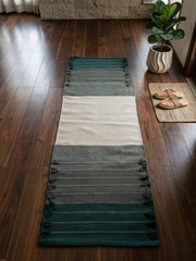 innhom Yoga Mat for Men and Women – Non-Slip Exercise Mat with Carrying Strap