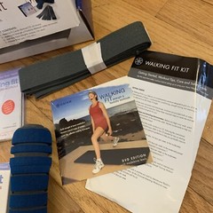 Gaiam 3 Pound LB weight set Box Walking Fit Kit Strap Video Open Box CD & VHS