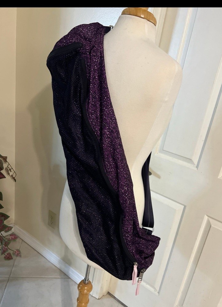 Lululemon excercise mat Carry Bag Class Travel Instructor Purple