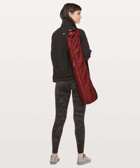 Lululemon Get Rolling Yoga Mat Bag Red Oxide Shoulder Strap NEW