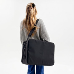 Ungloo Meditation Box Chair + Carry Bag + Back Support – Outlet Unit See Pics