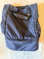 Beyond Yoga Black Mat Bag Drawstring Zip Closure Adjustable Strap 2 Pockets