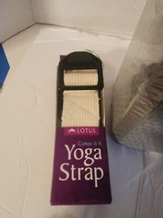 Gaiam Yoga Block + Lotus Yoga Strap Set, Black New