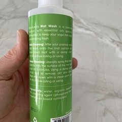 Manduka Yoga Mat Wash 8 oz Energizing Gingergrass organic essential oils natual