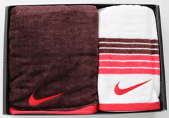 Nike Women’s Sport Towel Set Deep Burgundy/White/Sport Red Small