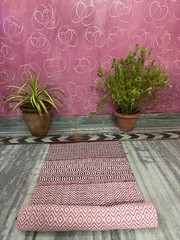 Red White Geometric Yoga Mat Handwoven Cotton Non Slip Exercise Mat