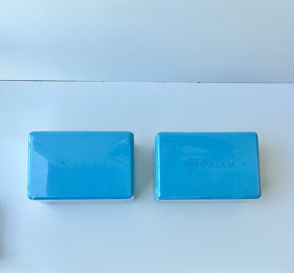 Set Of 2 Gaiam yoga block In Blue Turquoise New And Sealed