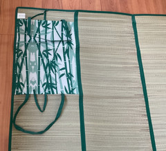 Avon On-the-Go Roll-Up Straw Mat Made of Natural Materials – Before Use Air Out