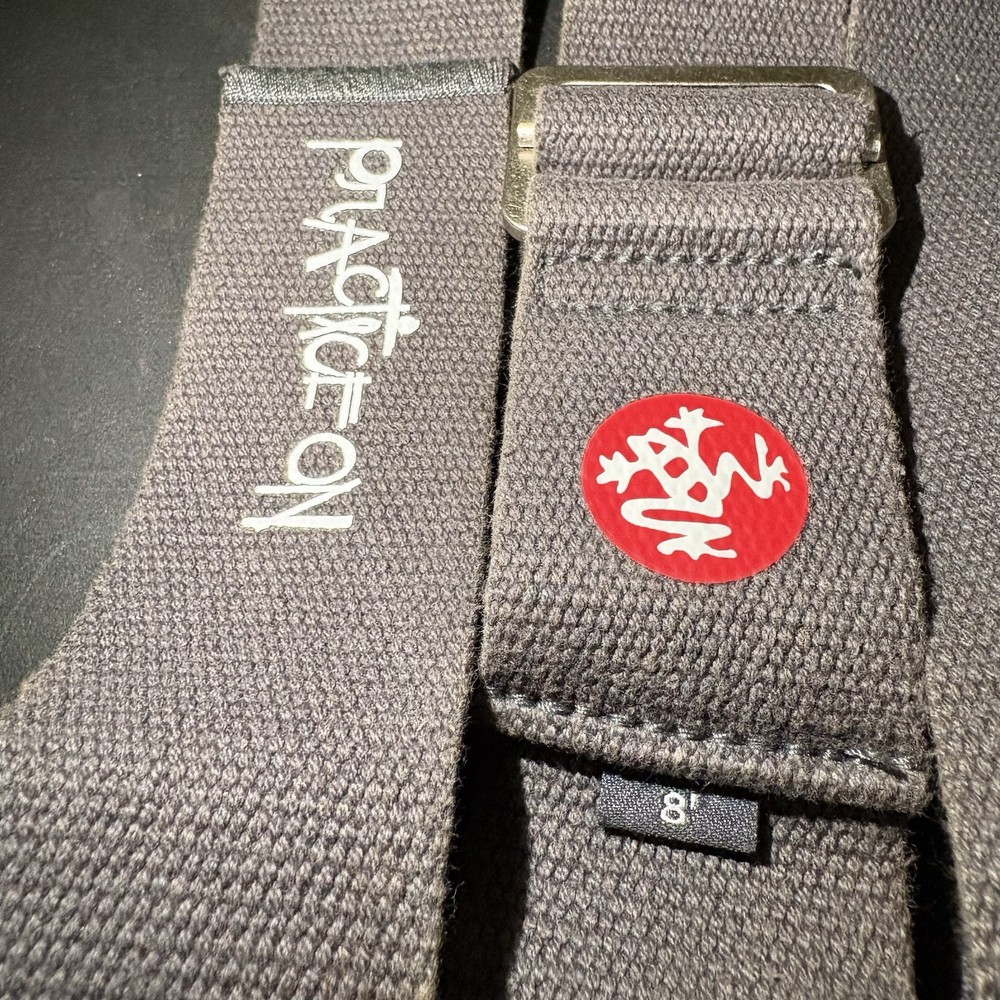 Manduka AligN Yoga Strap 8ft Thunder Grey Cotton Interlocking Buckle